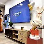 Lujo Parking, Proyector, Maquinita Y Patinetes Oviedo