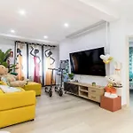 Lujo Parking, Proyector, Maquinita Y Patinetes Appartamento Oviedo