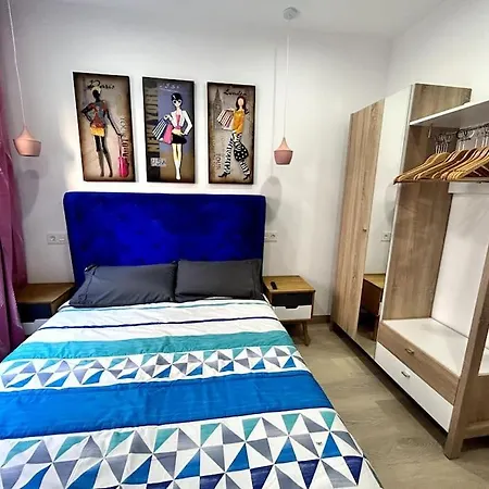 Apartment Lujo Parking, Proyector, Maquinita Y Patinetes Oviedo