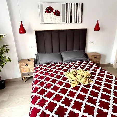 Apartment Lujo Parking, Proyector, Maquinita Y Patinetes Oviedo