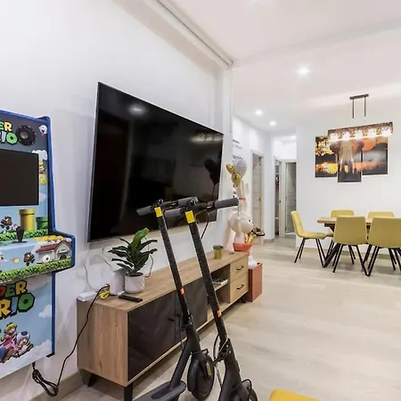 Lujo Parking, Proyector, Maquinita Y Patinetes Appartamento *