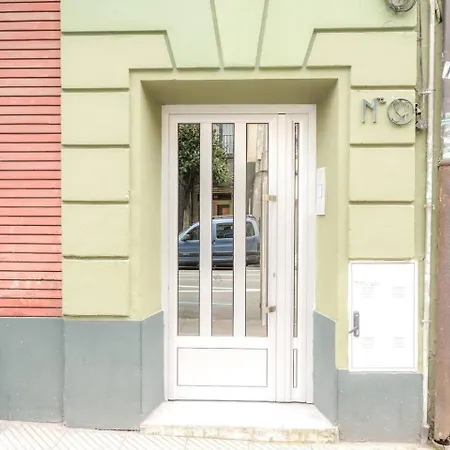 Lujo Parking, Proyector, Maquinita Y Patinetes * Oviedo