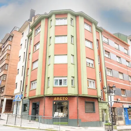 Lägenhet Lujo Parking, Proyector, Maquinita Y Patinetes Oviedo