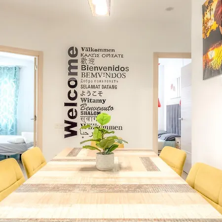 Lujo Parking, Proyector, Maquinita Y Patinetes Lägenhet